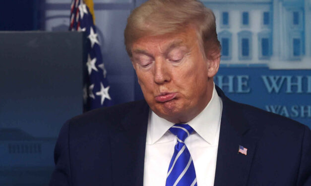 Los Tres principales errores en la política económica que despacharon a Trump